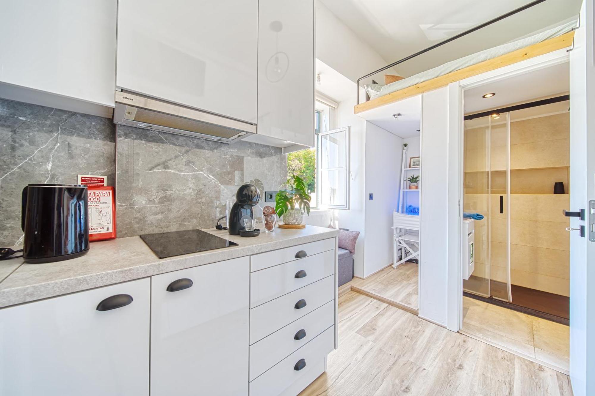 Appartamento Historic Gem & Modern Loft In The Heart Of Lisbona Esterno foto