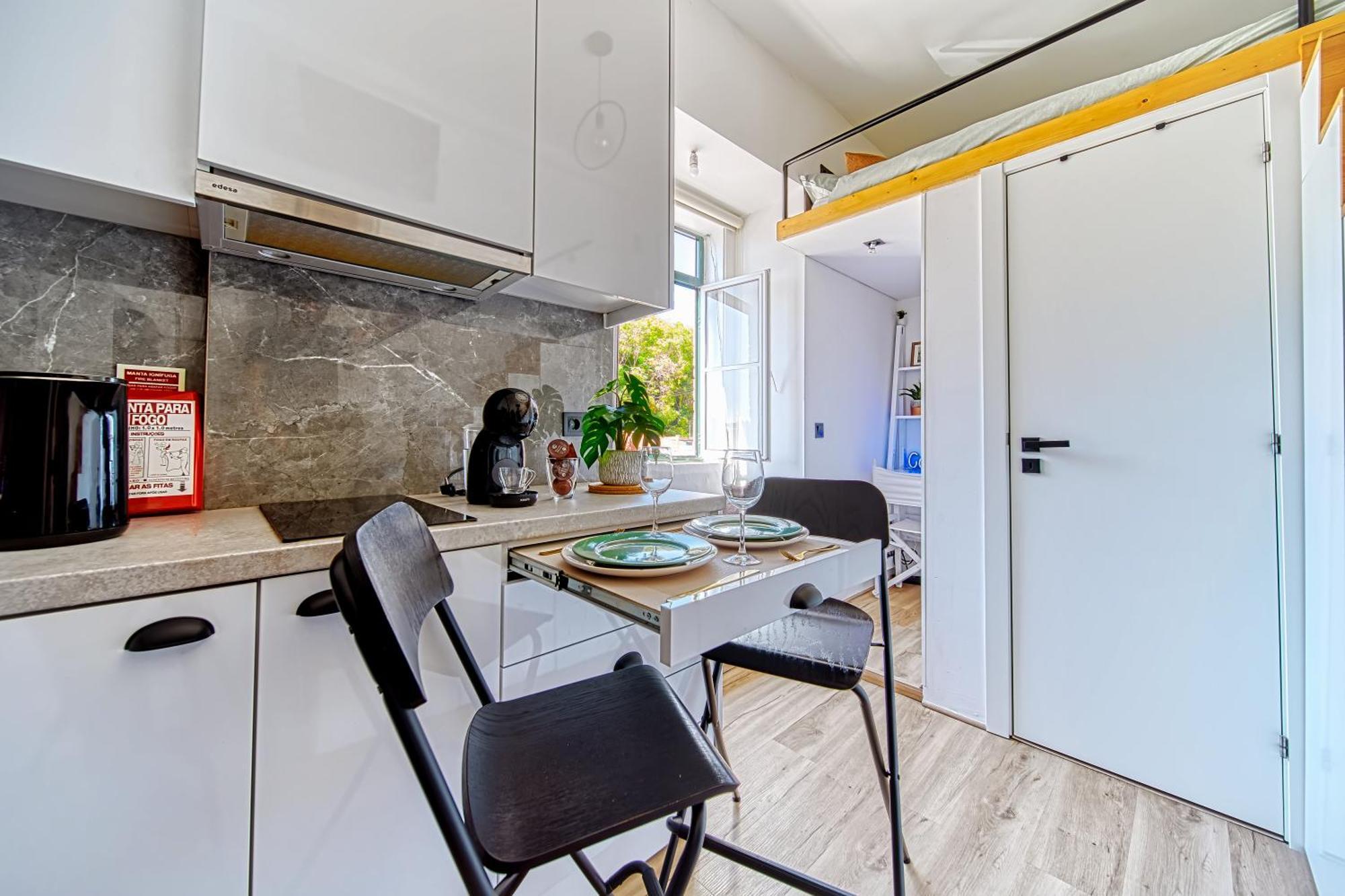 Appartamento Historic Gem & Modern Loft In The Heart Of Lisbona Esterno foto